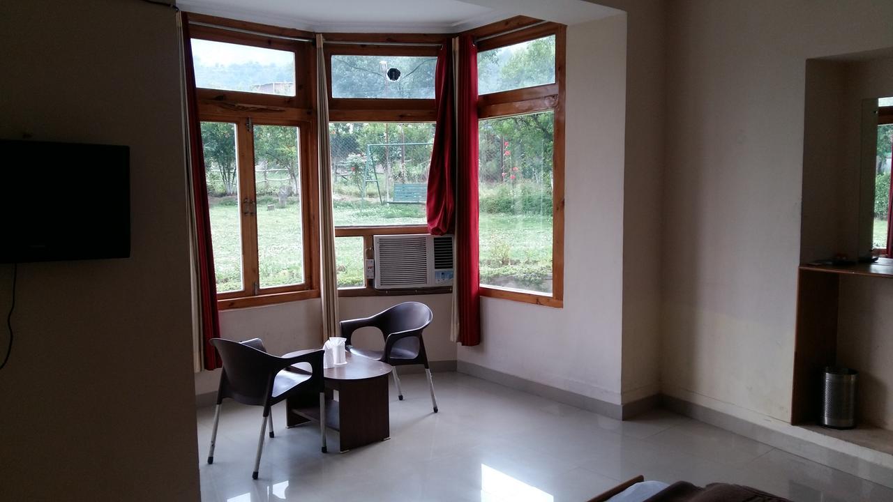 The Tara Villa Shamshi Екстериор снимка