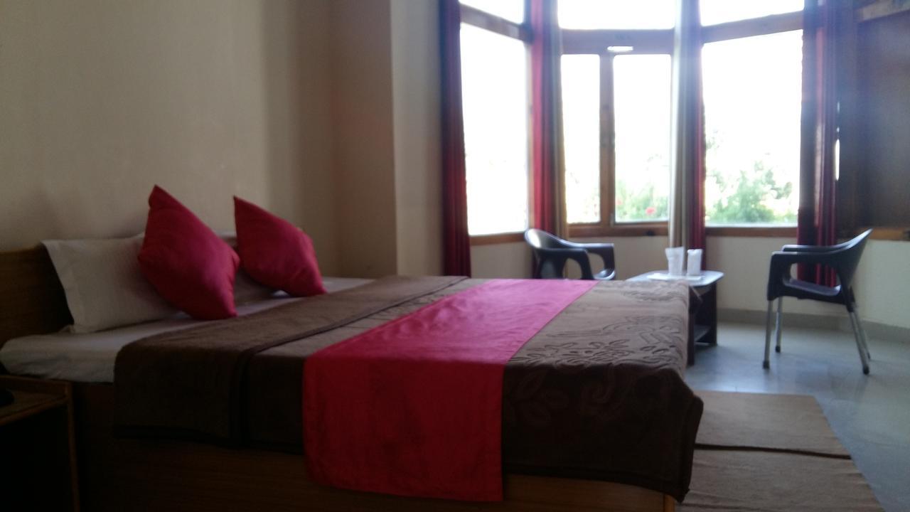 The Tara Villa Shamshi Екстериор снимка